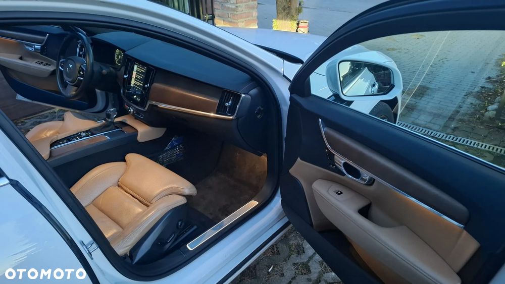 Volvo S90 D5 AWD Momentum - 8