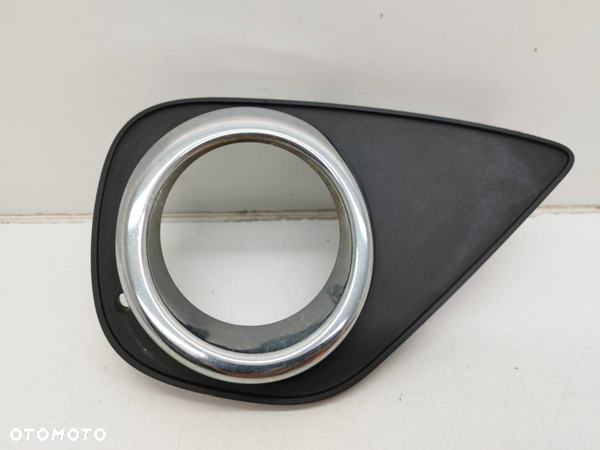 KRATKA ZDERZAKA PRAWA PRZÓD TOYOTA YARIS III P15 81481-0D260