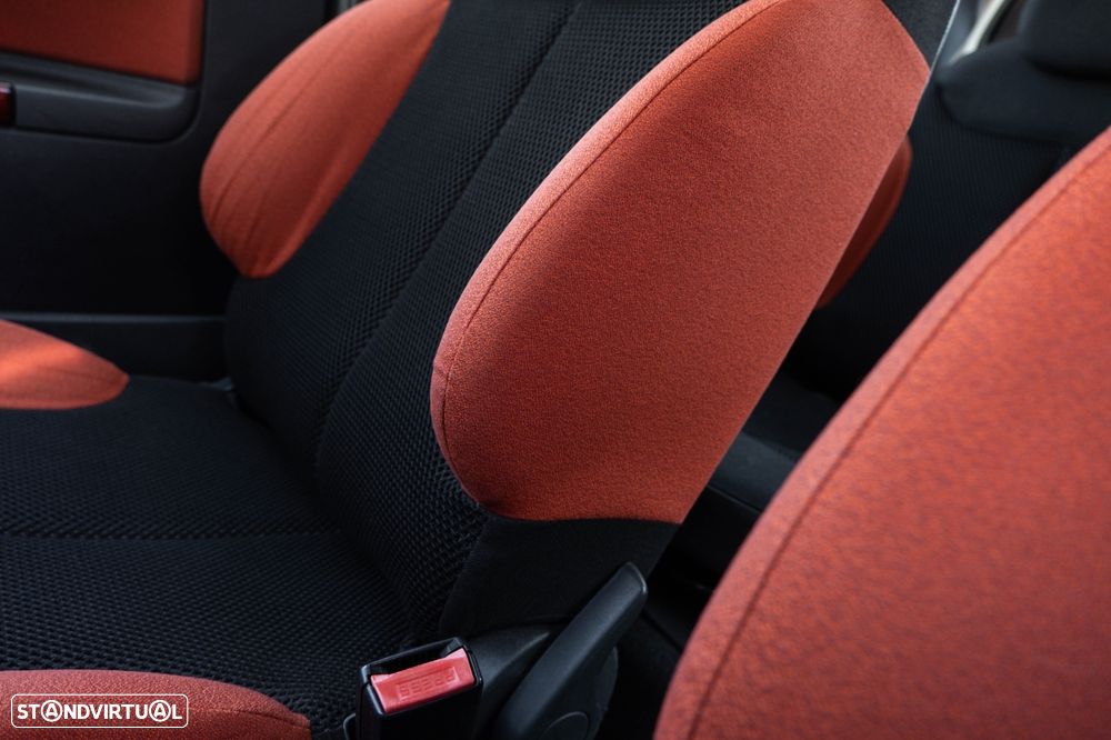 Citroën C2 1.4 HDi VTR Sensodrive - 12