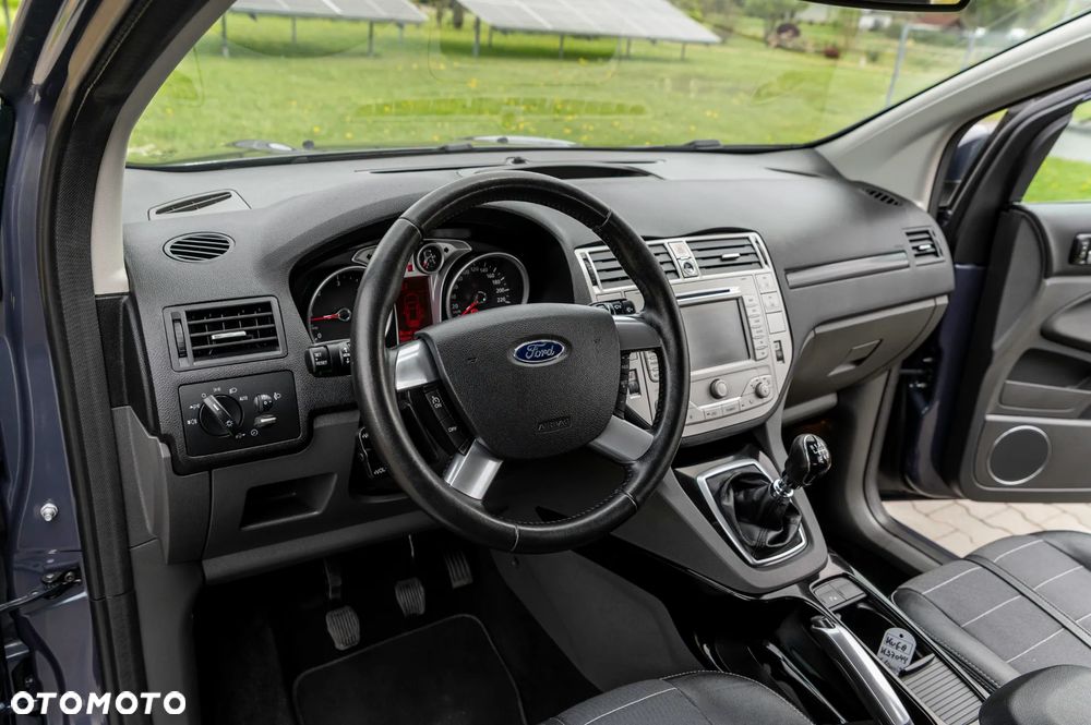 Ford Kuga 2.0 TDCi 4WD Titanium Plus - 28