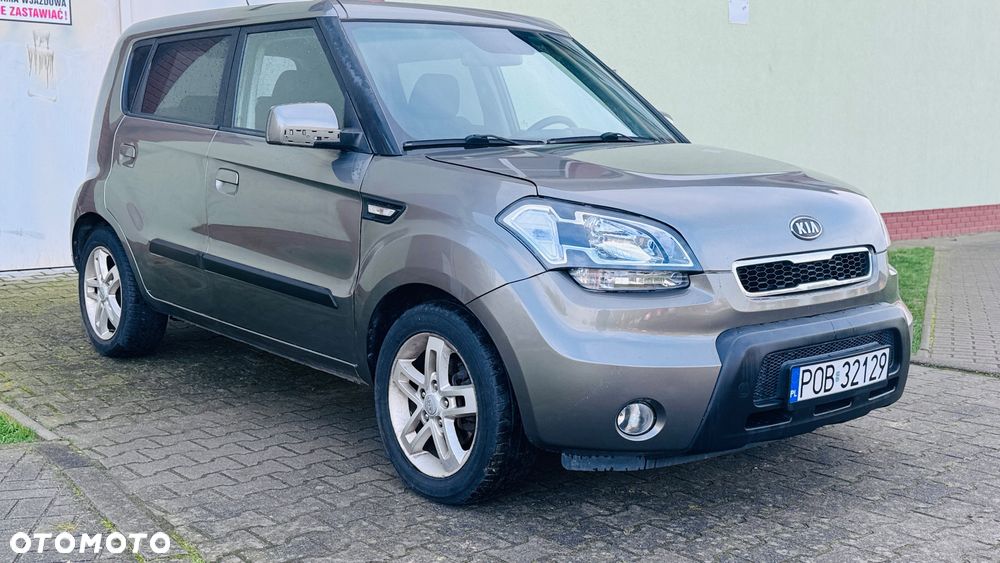 Kia Soul 1.6 CRDi L - 10