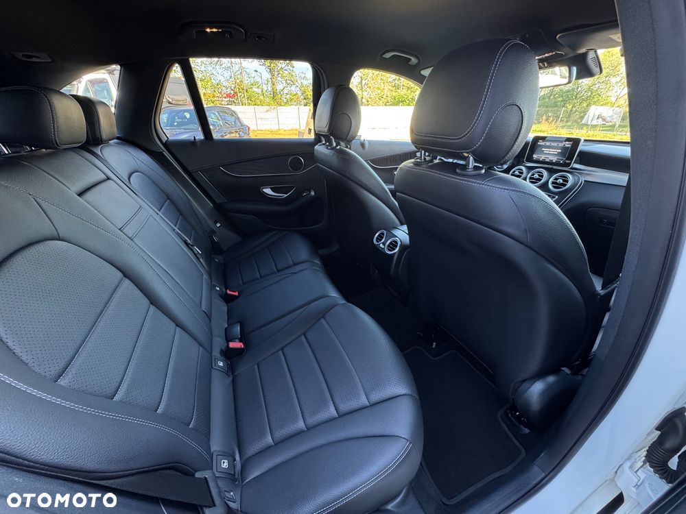 Mercedes-Benz GLC 220 d 4-Matic - 24