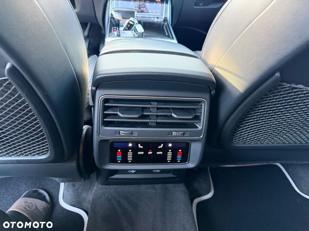 Audi Q8 50 TDI mHEV Quattro Tiptronic - 23