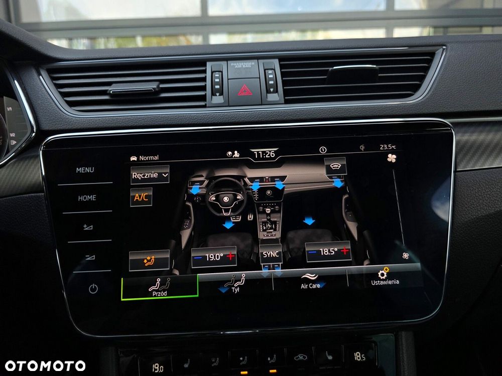 Skoda Superb 2.0 TDI SCR Sportline DSG - 30