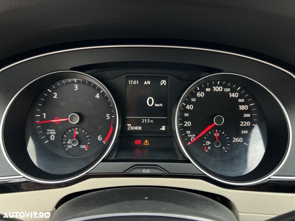 Volkswagen Passat 1.6 TDI Trendline - 8