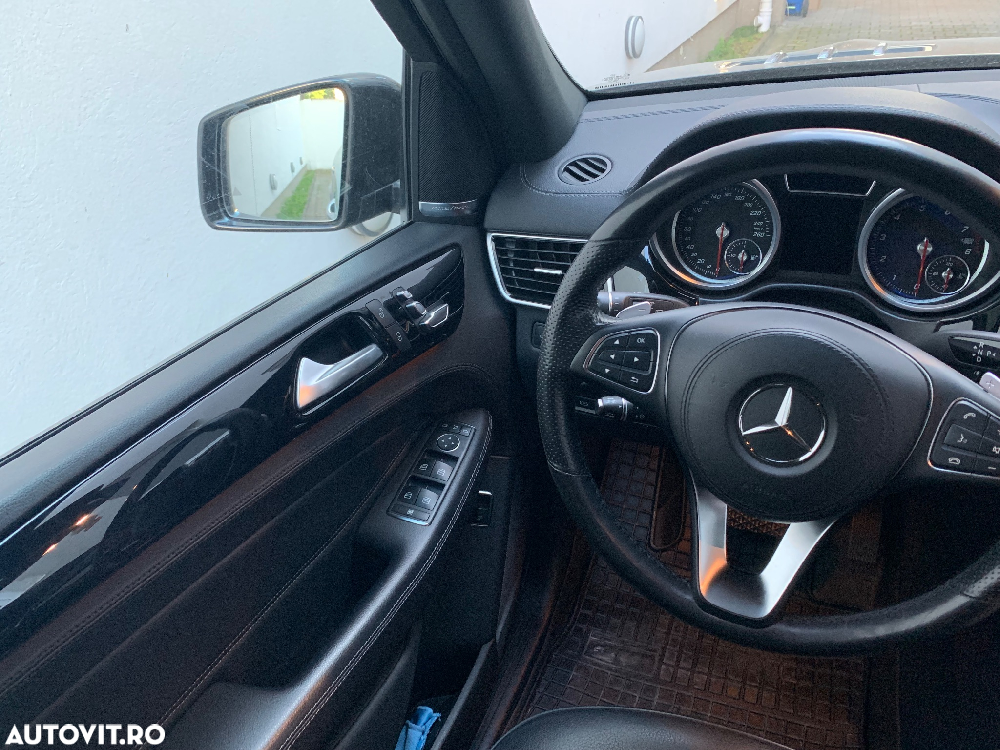 Mercedes-Benz GLS 400 4MATIC Aut - 11