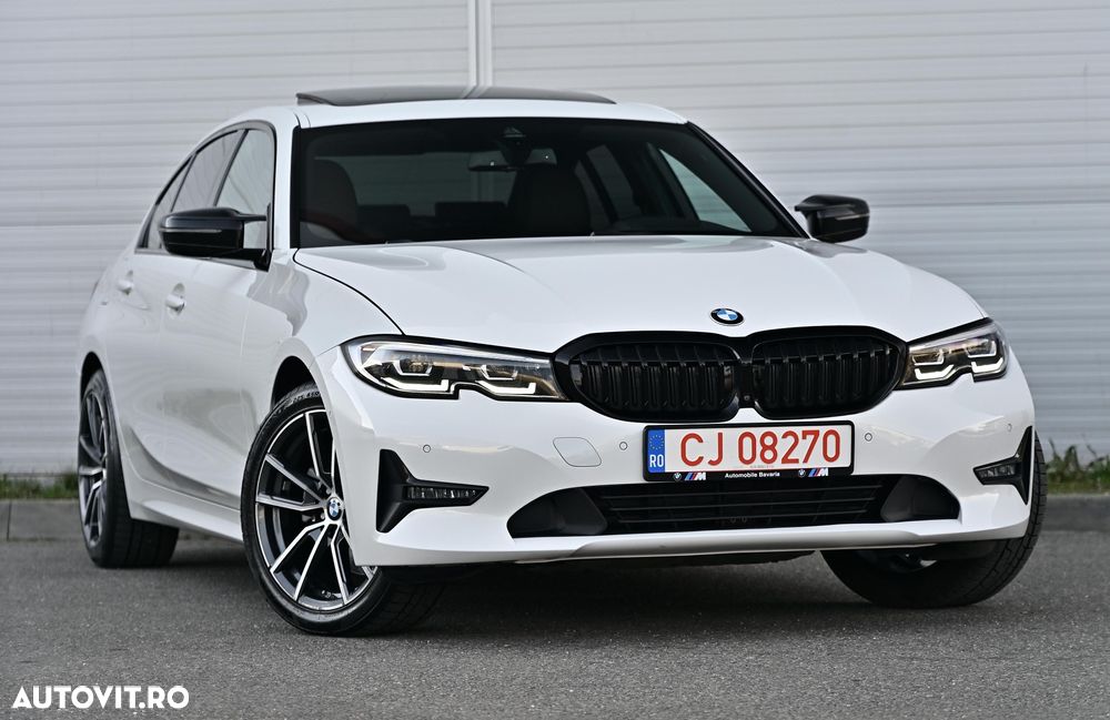 BMW Seria 3 330i xDrive Aut. Luxury Line - 2