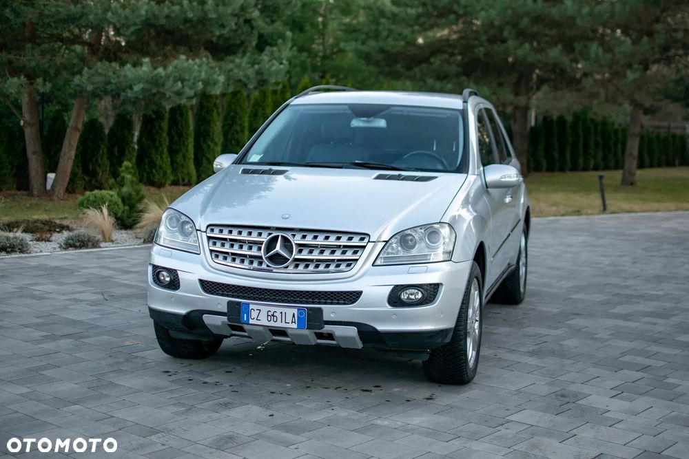 Mercedes-Benz ML - 8