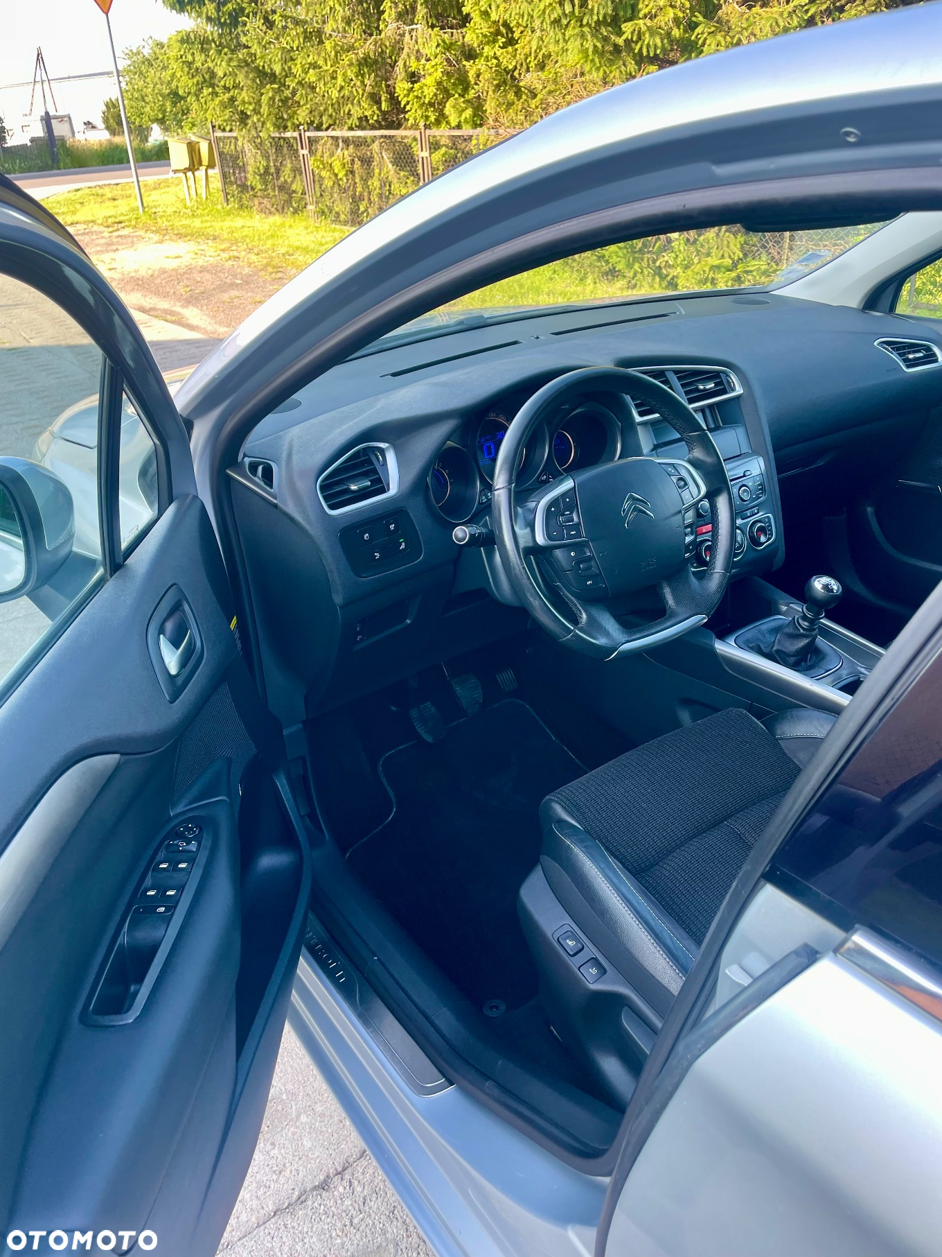 Citroën C4 1.6 HDi Exclusive - 7