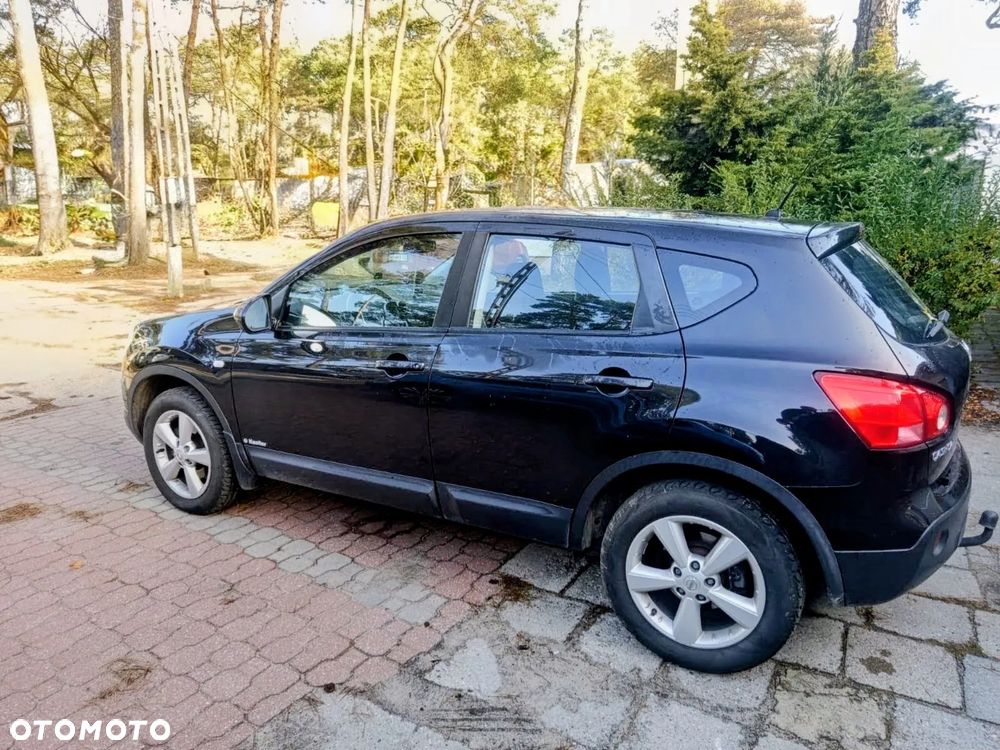 Nissan Qashqai - 1