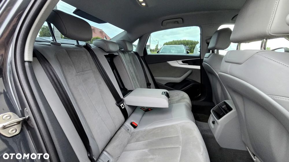 Audi A4 Limousine 2.0 TFSI quattro S tronic sport - 33