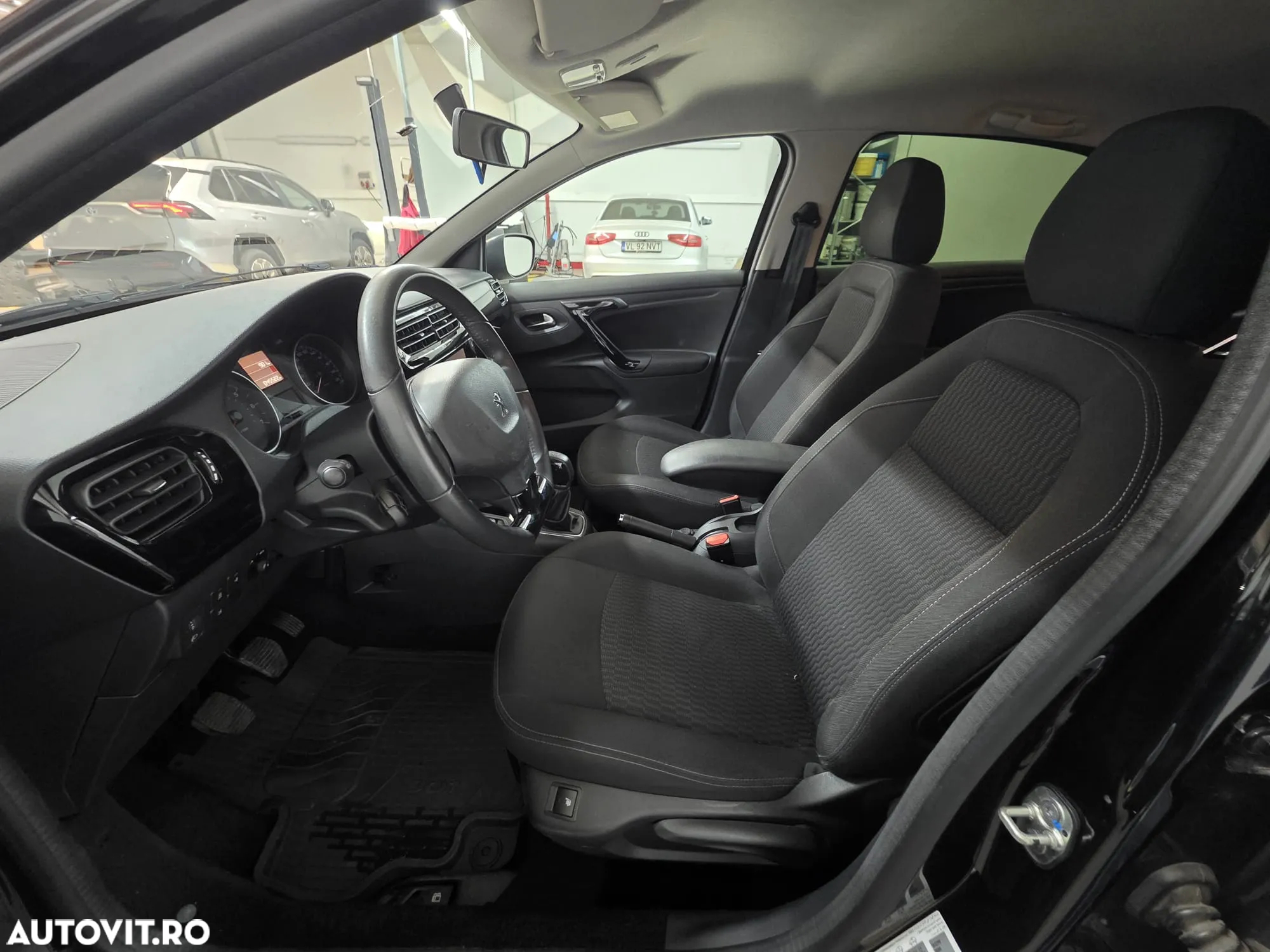 Peugeot 301 - 10