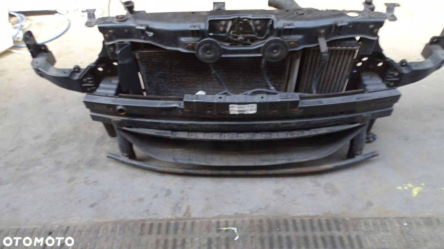 WZMOCNIENIE PAS PRZEDNI CHLODNICE HYUNDAI I40 CRDI - 2