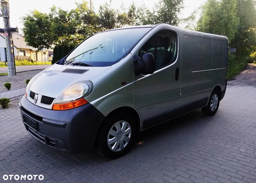 Renault Trafic - 2