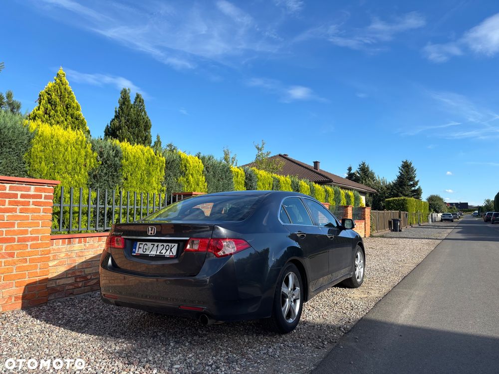 Honda Accord 2.0 Elegance - 3