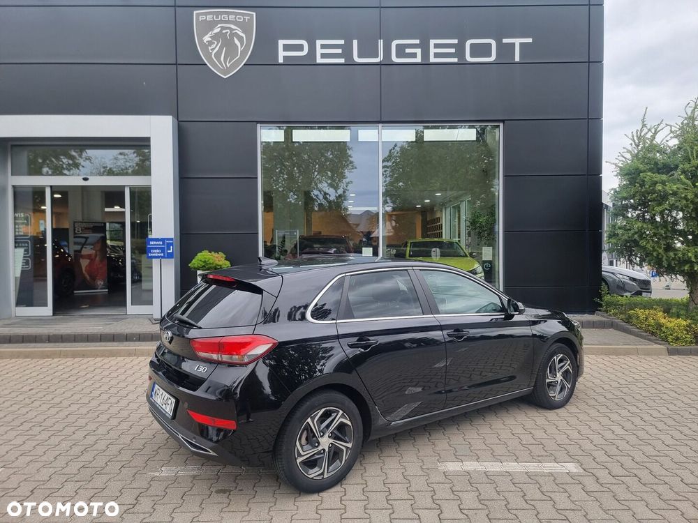 Hyundai i30 1.5 DPI Smart - 11