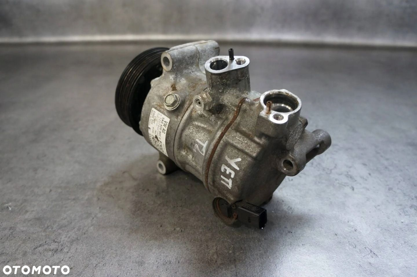 SPRĘŻARKA KLIMATYZACJI SKODA YETI 5L 5K0820803G - 4