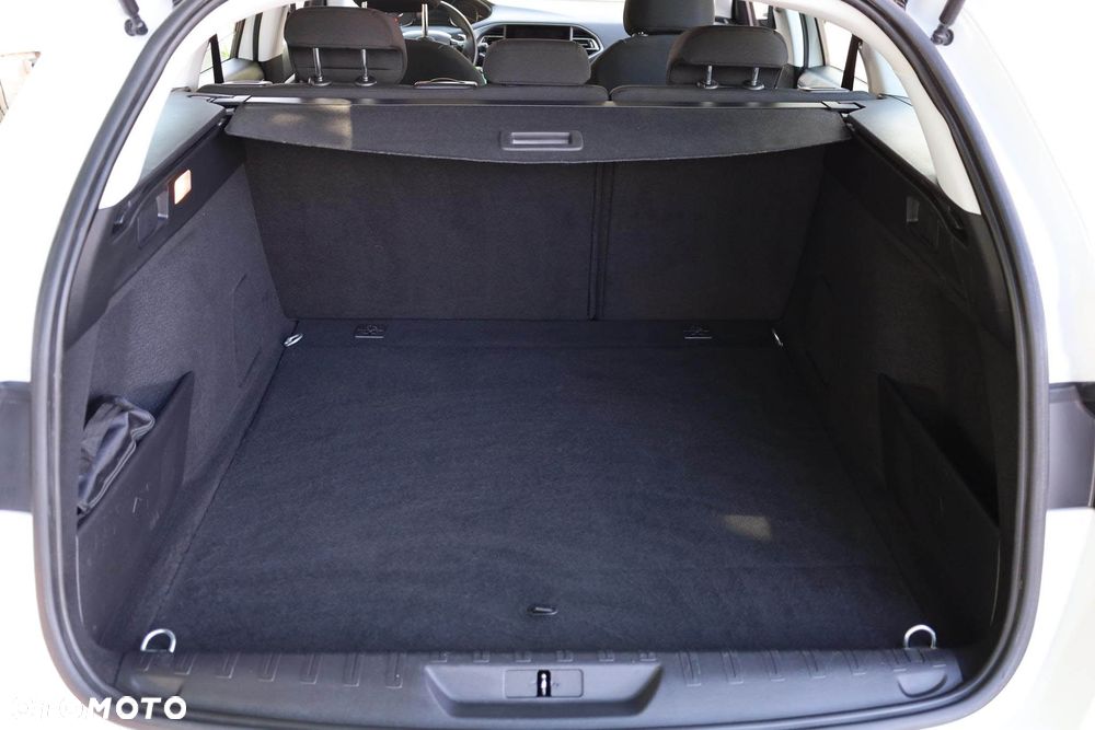 Peugeot 308 1.5 BlueHDi Active S&S EAT8 - 37