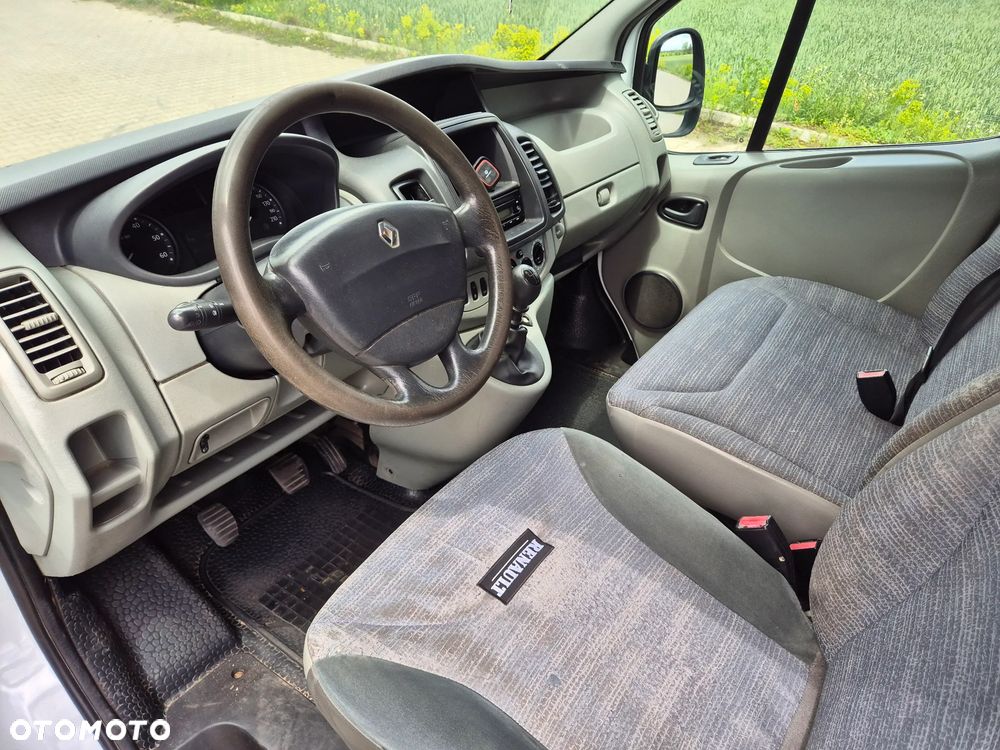 Renault Trafic - 15