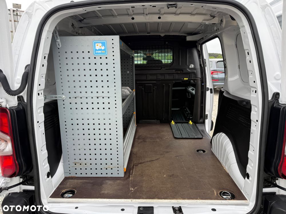 Toyota PROACE City/3 osobowa/klima/parktronik przód i tył/tempomat/czujnik zmierzchu i deszczu/ regał - 14