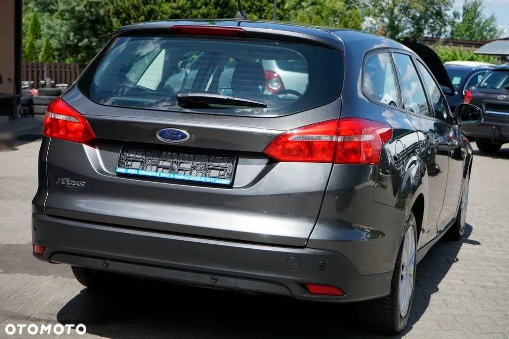 Ford Focus 1.5 TDCi SYNC Edition - 5