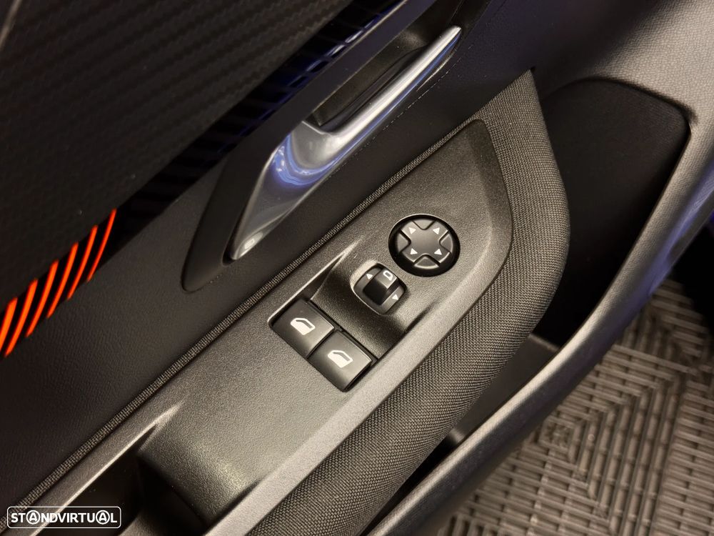 Peugeot e-208 Active - 16