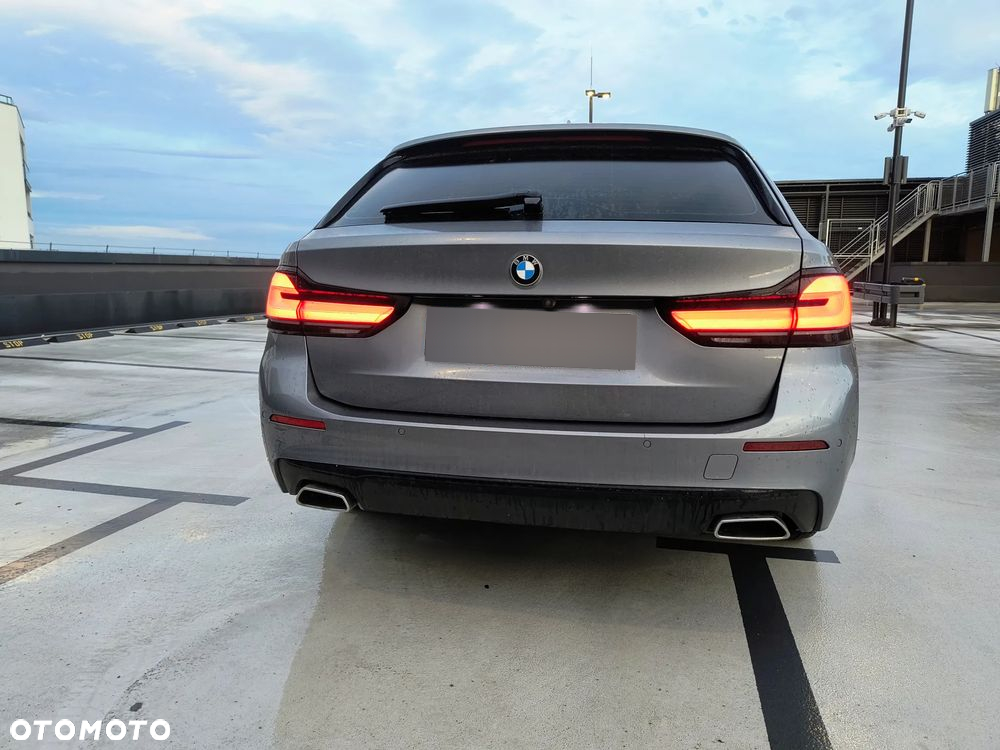 BMW Seria 5 520d xDrive - 8