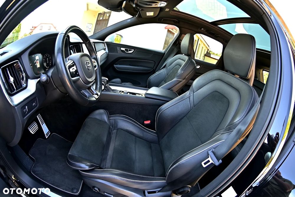 Volvo XC 60 T5 R-Design - 18