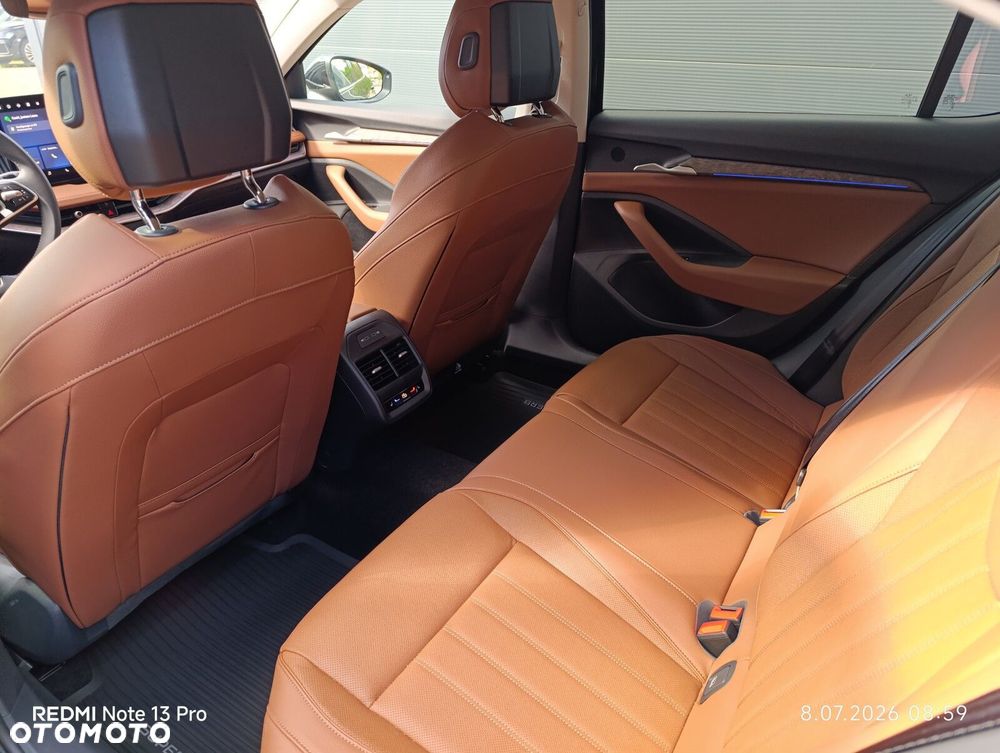 Skoda Superb 2.0 TDI SCR 4x4 L&K DSG - 9