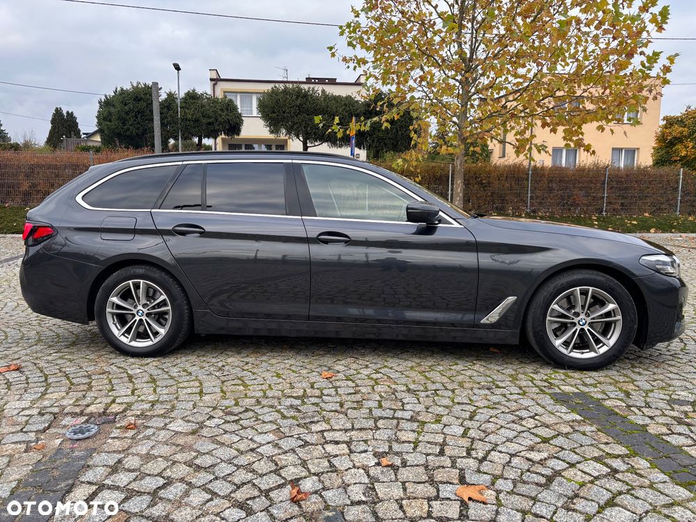 BMW Seria 5 520d mHEV - 4