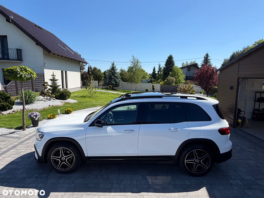 Mercedes-Benz GLB 200 4-Matic AMG Line 8G-DCT - 14