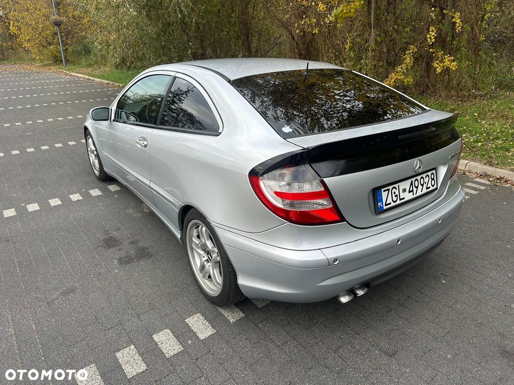 Mercedes-Benz Klasa C - 25