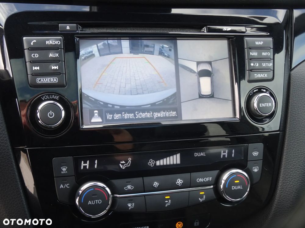 Nissan Qashqai 1.6 DCi 4x4 N-Connecta EU6 - 14