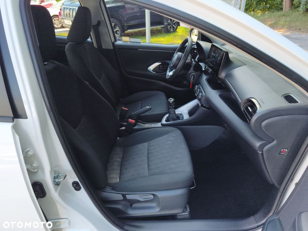 Toyota Yaris 1.5 Comfort - 10