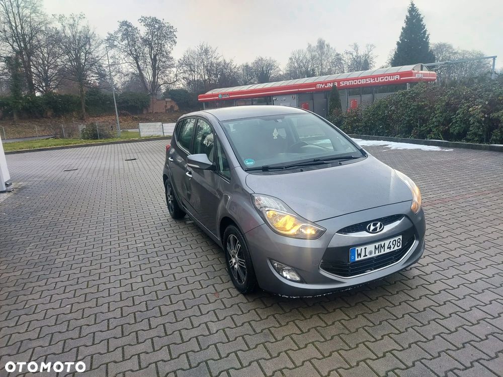 Hyundai ix20 1.6 CRDi UEFA EURO 2012 Edition - 3