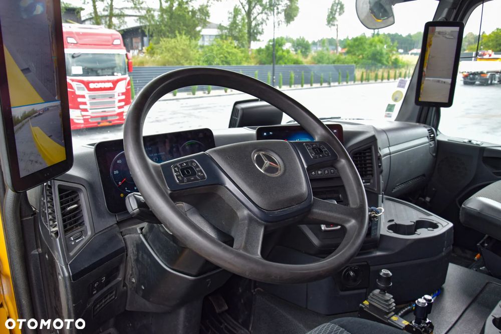 Mercedes-Benz AROCS 3243 / 8x4 / EURO 6 / HDS PALFINGER EPSILON Q170Z / ROTATOR / CHYWTAK / STEROWANIE RADIOWE / WYWROTKA / HYDROBURTA / AUTOMAT / SYSTEM KAMER CYFROWYCH / KAMERA COFANIA / NAWIGACJA / HAK / NISKI PRZEBIEG / 2017 / SERWISOWANY / SPROWADZONY - 17