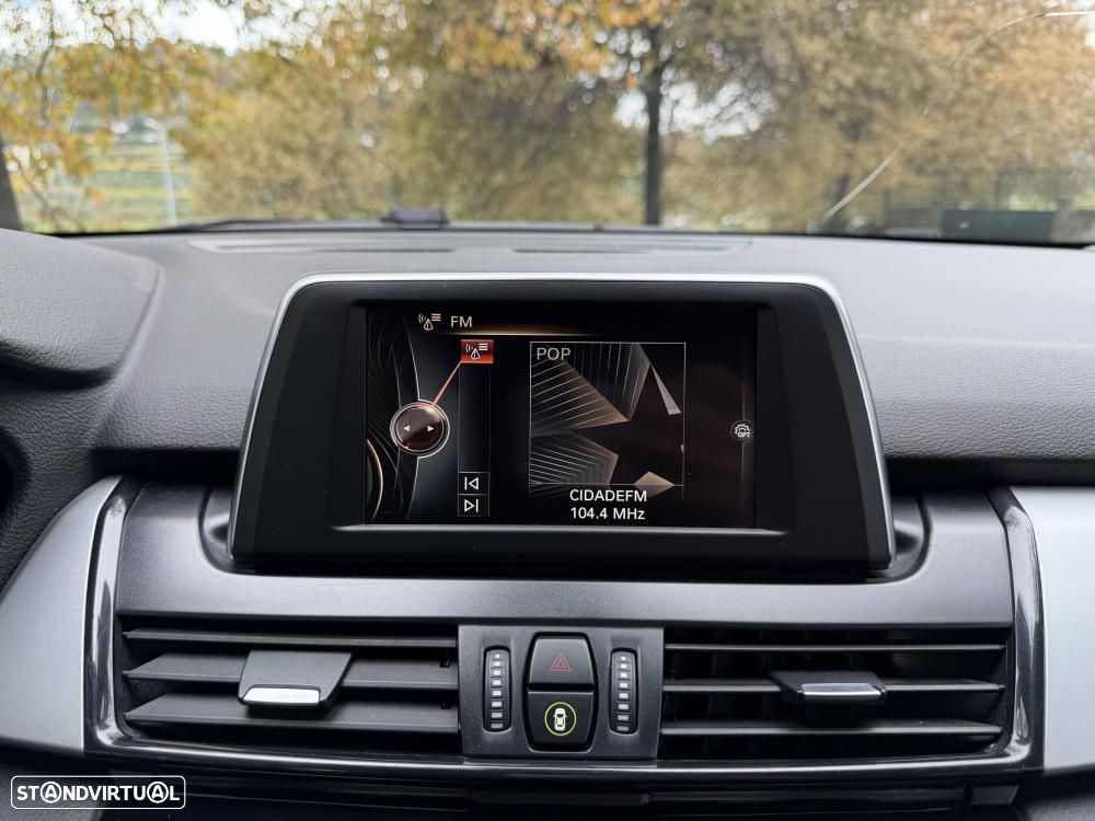 BMW 216 Active Tourer d Advantage Auto - 23