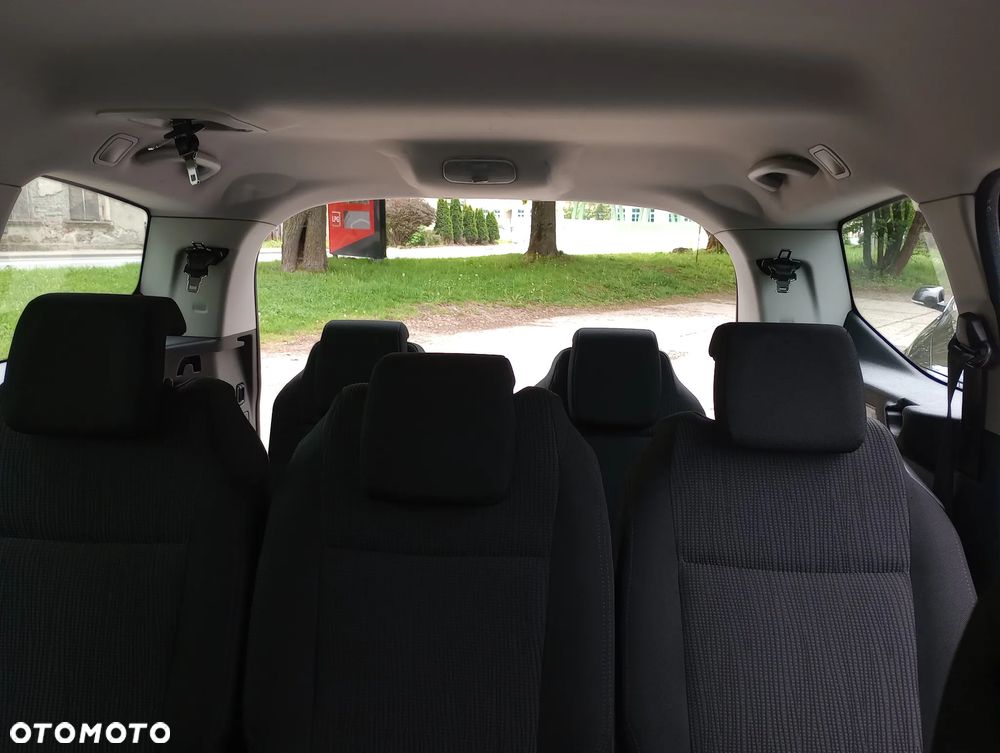 Peugeot 5008 1.6 HDi Premium - 14