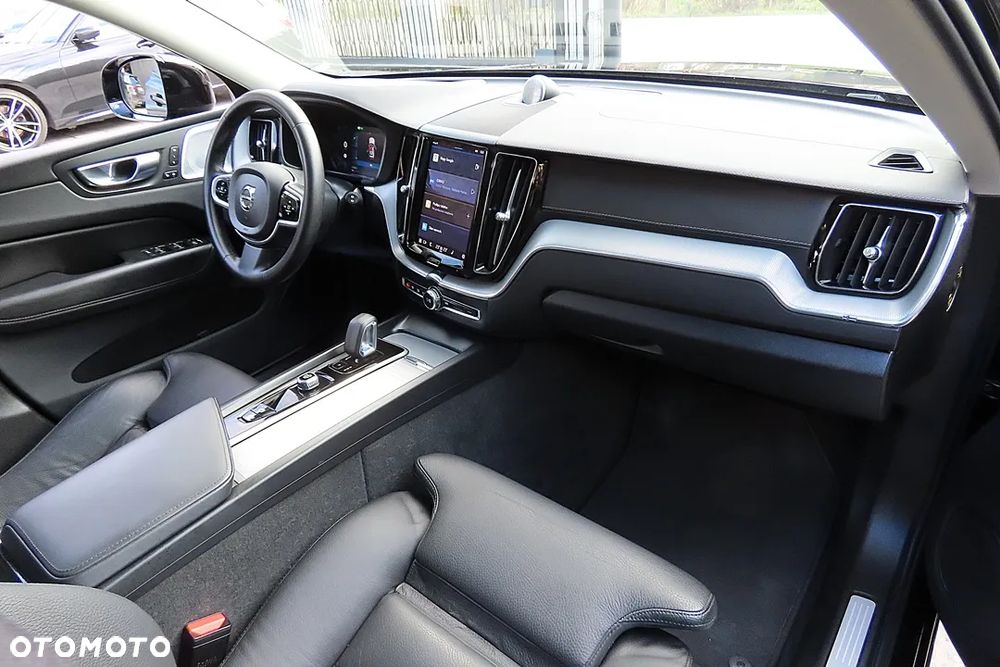 Volvo XC 60 B5 B AWD Ultimate Black Edition - 41