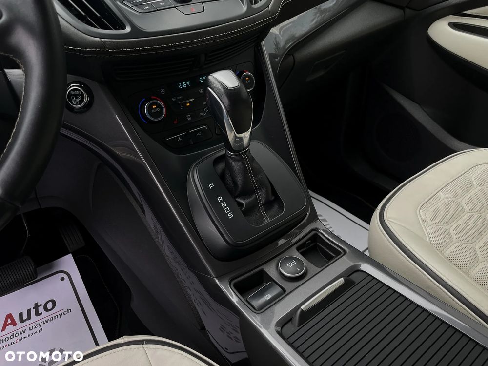 Ford Kuga 2.0 TDCi 4x4 Vignale - 32