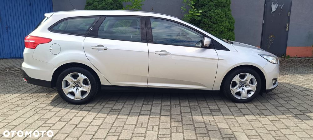 Ford Focus 1.5 EcoBlue STart-Stopp-System TITANIUM X - 3