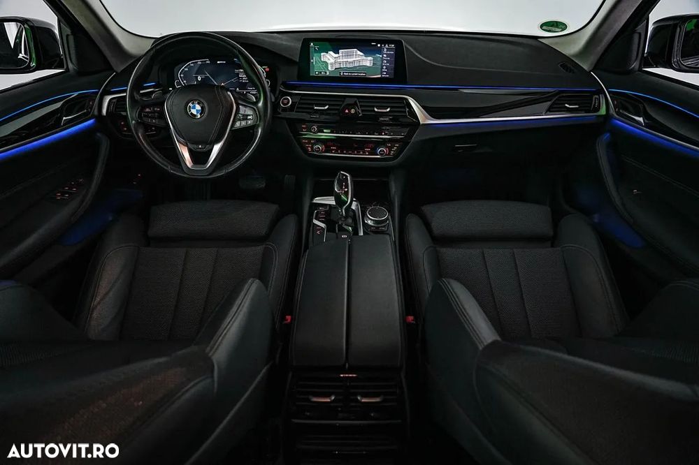 BMW Seria 5 530e xDrive AT PHEV - 11