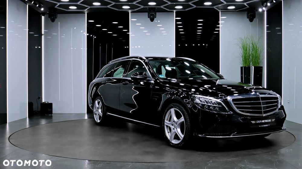 Mercedes-Benz Klasa C 300 d 9G-TRONIC - 13