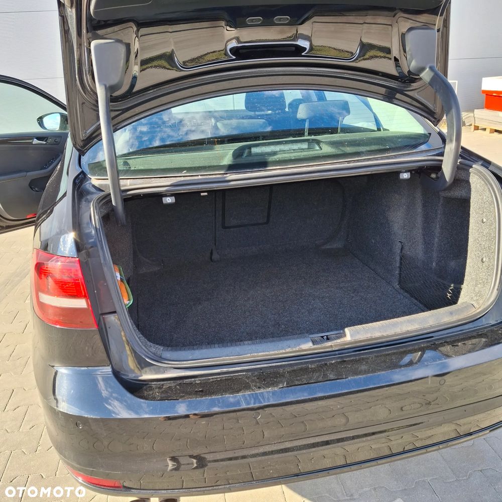 Volkswagen Jetta 2.0 TDI DPF BMT Comfortline - 21