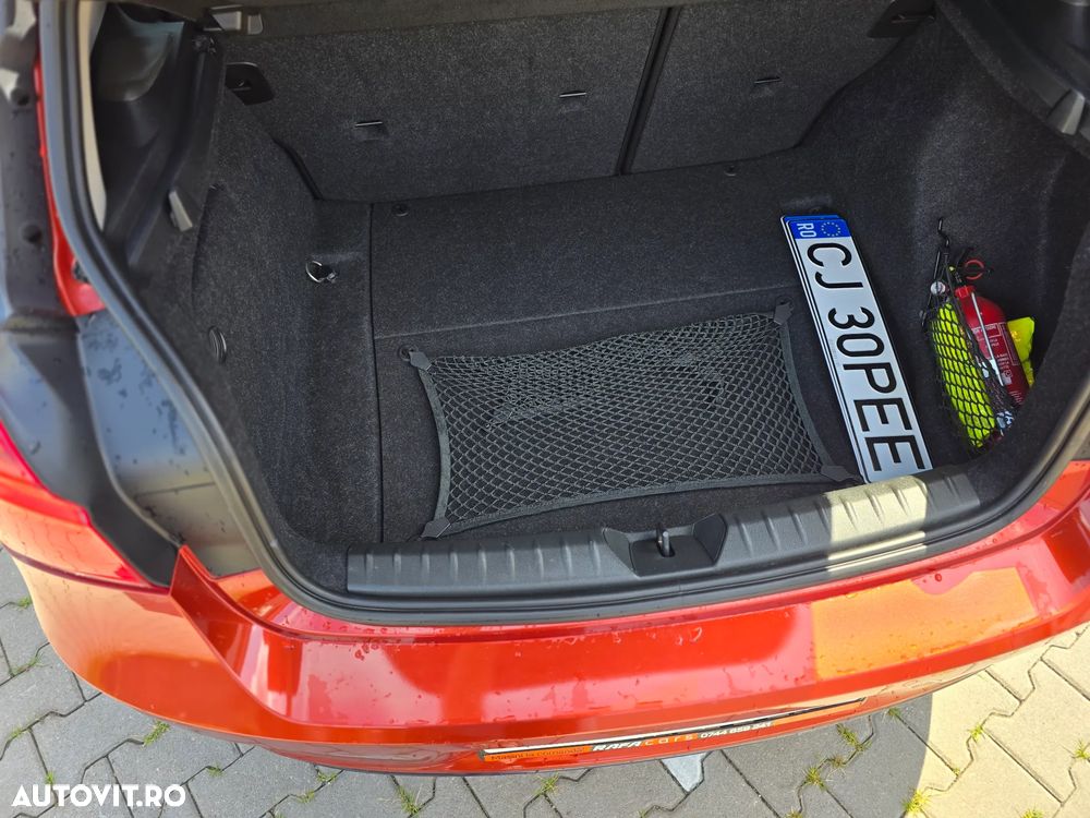 BMW Seria 1 - 25