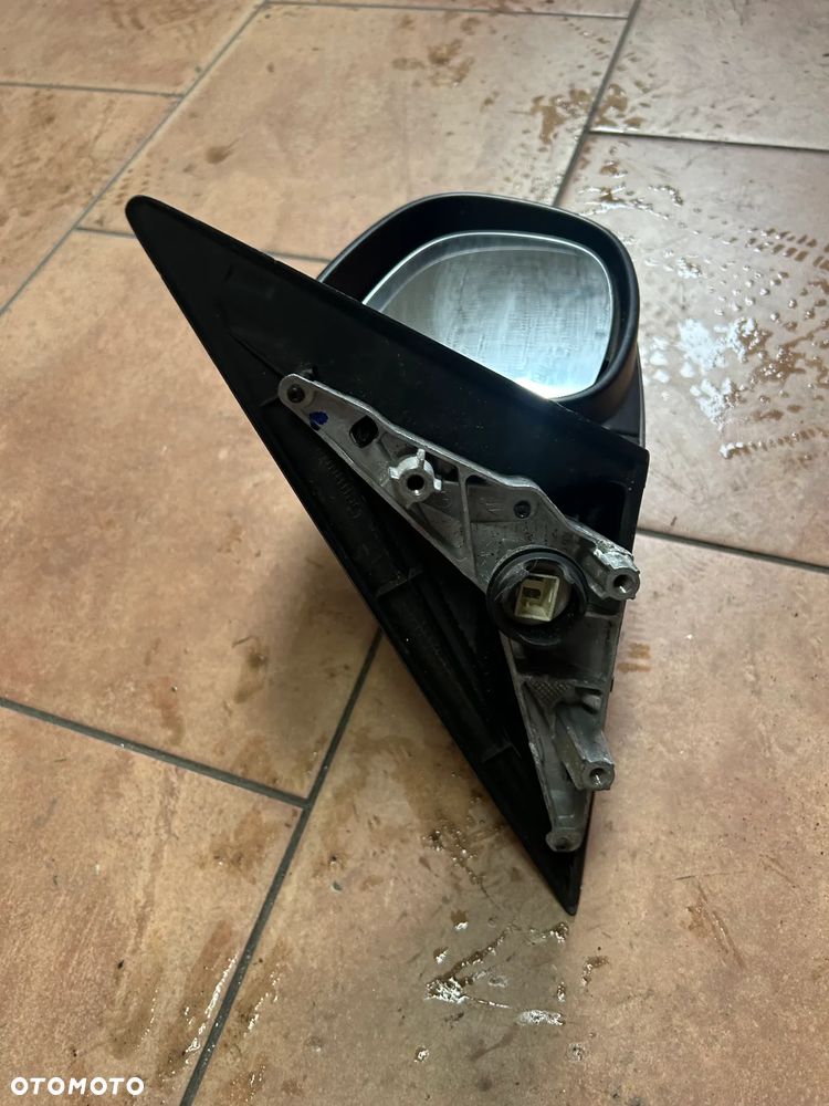 LUSTERKO BMW E90 PRAWE EUROPA LIFT A52 5PIN - 3