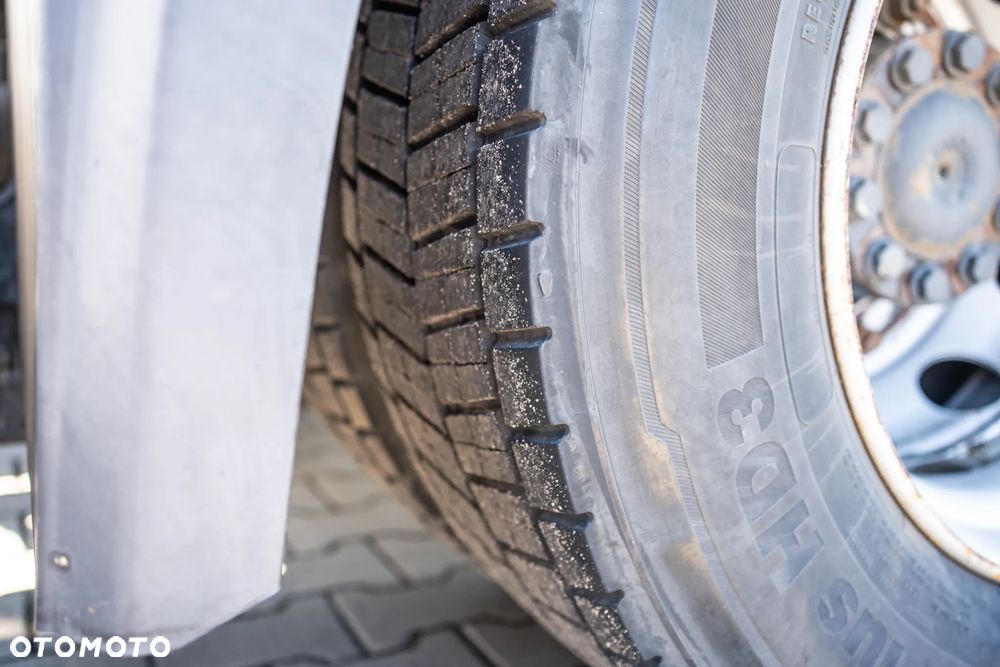 Mercedes-Benz ACTROS - 15