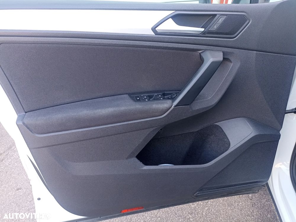 Volkswagen Tiguan 2.0 TDI 4Mot DSG Comfortline - 12