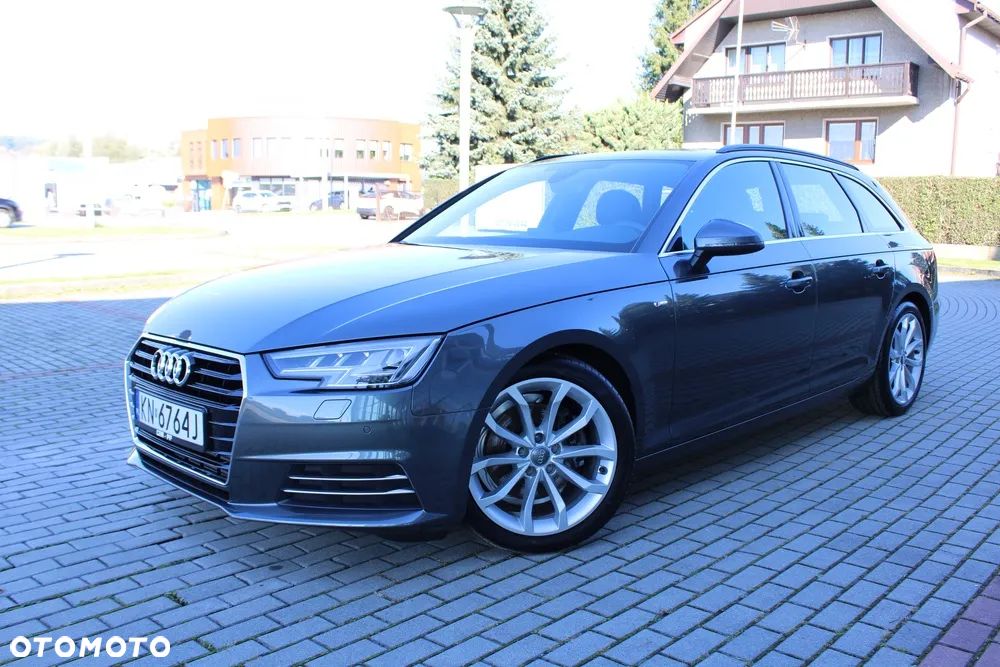 Audi A4 Avant 40 TFSI Sport - 2