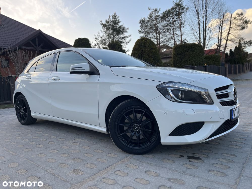 Mercedes-Benz Klasa A 180 7G-DCT Activity Edition - 39